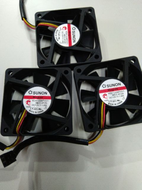 Quạt tản nhiệt 12V  và 24V các kích thước.