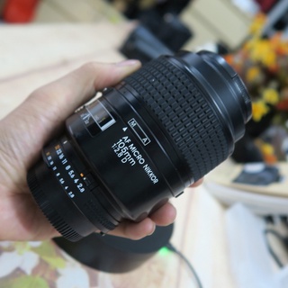 Mua Ống kính Nikon 105f2.8D Micro chuyên chụp sản phẩm và chân dung