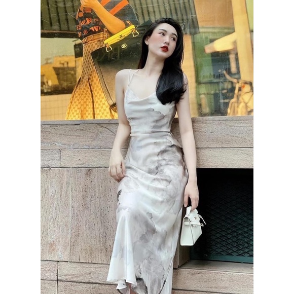 Váy lụa cổ đổ dây sau