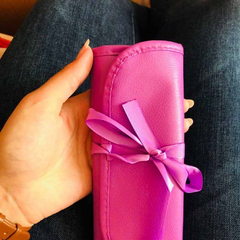 Set dụng cụ trang điểm 7 món gồm cọ và lược giúp trang điểm chuyên nghiệp