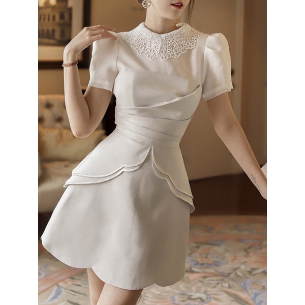 Đầm tiểu thư thiết kế viền bèo qccc