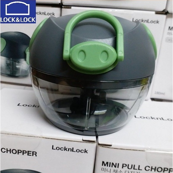 Cối xay tỏi ớt Lock &amp; Lock CKS321GRN 3 lưỡi dao thép - cối băm nghiền hành tiêu gia vị mini hình chú heo