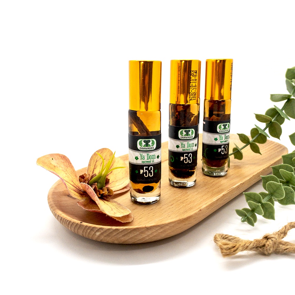 Dầu Gió Thảo Dược Trầm Hương Thái Lan Erawadee Agarwood Oil 8ml - Hàng Nhập Khẩu Cao Cấp