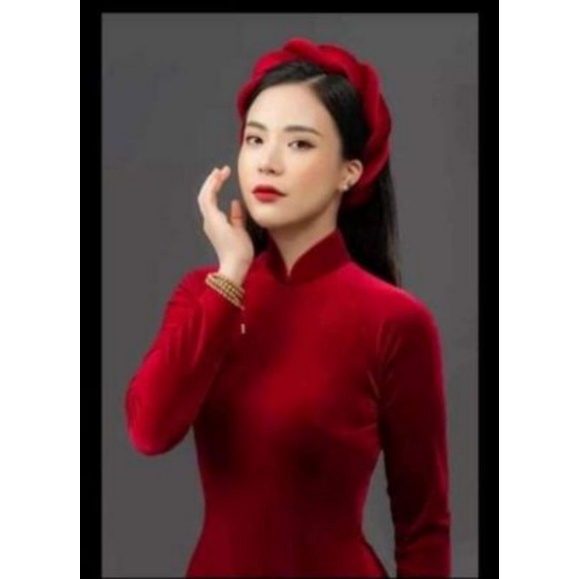 Áo dài nhung tuyết màu đỏ