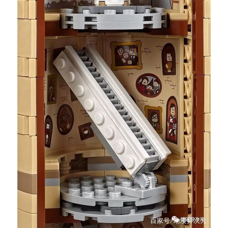 LEGO 71043 Harry Potter  - Siêu Phẩm Học Viện Hogwarts