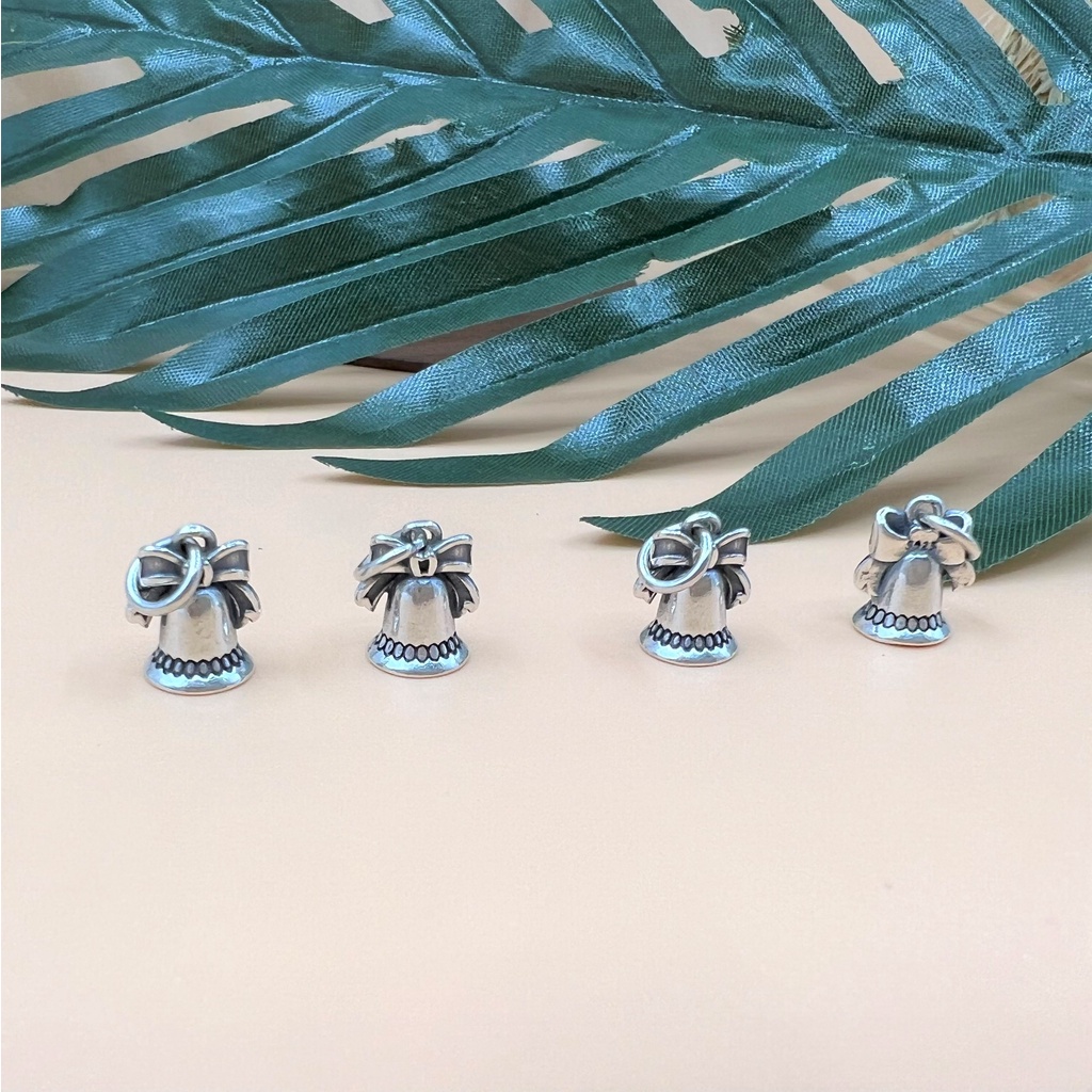 Charm móc treo hình chuông thắt nơ bạc thái - Charm Bạc 925 - Mã CA881