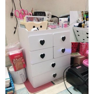 Tủ đựng mỹ phẩm 5 tầng trắng núm tim đen