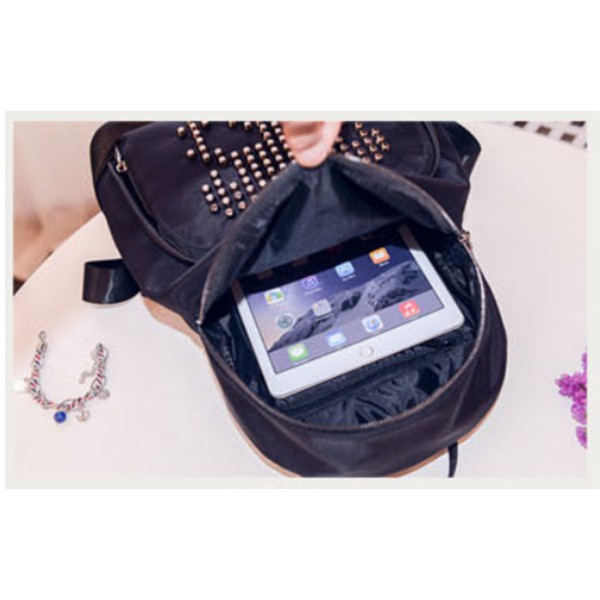 Balo đầu lâu gắn đinh tán nữ đi chơi đi làm vải dù cá tính