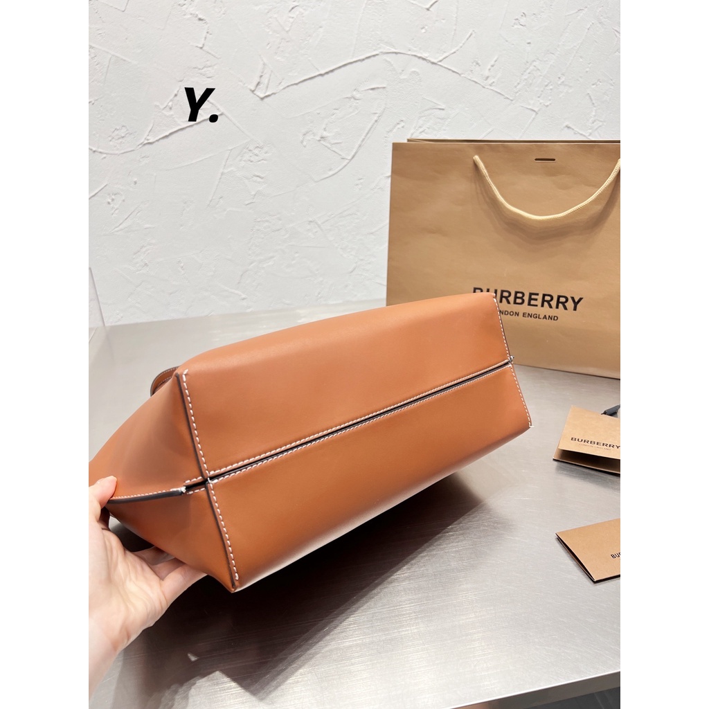 Burberry / burberry Túi Mua Sắm Cỡ Lớn Phong Cách Đơn Giản / Thời Trang Và Giải Trí / Xu Hướng Bùng Nổ