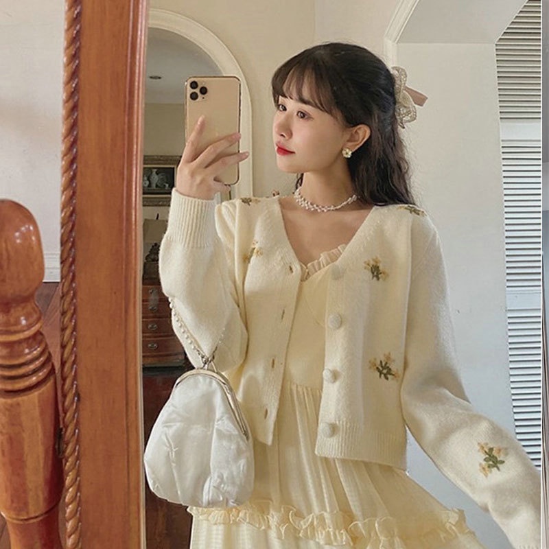 Hàng Sẵn_ Áo len tiểu thư retro trắng nhỏ ngọt ngào Hadu shop