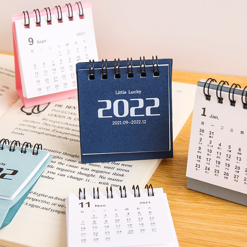 Lịch mini 2022 để bàn thiết kế đơn giản sáng tạo đầy phong cách