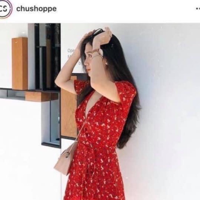 Váy đẹp hoa nhí màu đỏ size M của chị Chushoppe đảm bảo chất lượng hàng như ảnh, không bùng và nhận hàng đã ship cảm ơn!