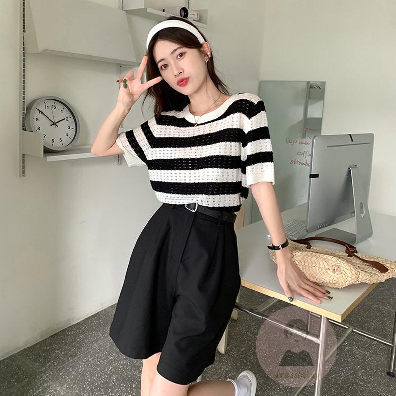 Áo Thun Tay Ngắn Họa Tiết Sọc Thời Trang Sành Điệu Cho Nữ