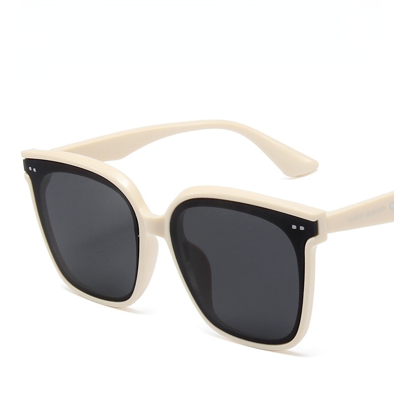 Kính mát gọng nhựa nhiều màu sắc sành điệu cho nữ