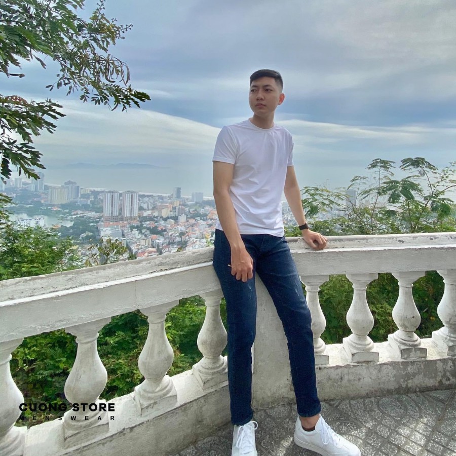 Áo thun nam cổ tròn MRC vải Cotton co giãn, dày dặn, dáng suông thoải mái - MENFIT