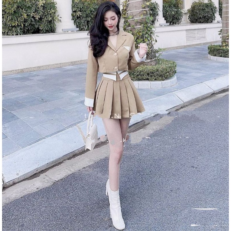 Set vest váy dập li phối siêu xinh