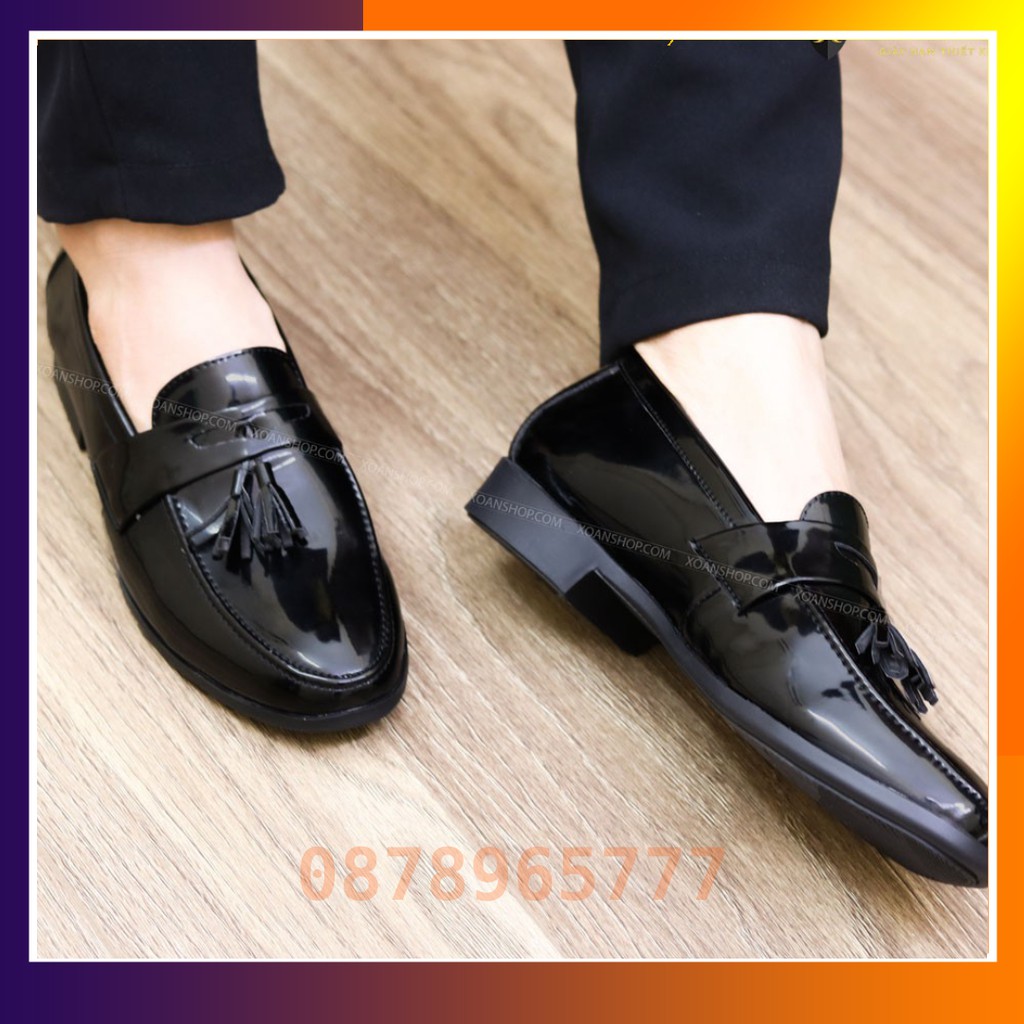Giày Da Lười Nam Da Bóng Gắn Chuông Đế Cao Su Đúc Nguyên Khối - Mã L160 Màu Đen Hàng Việt Nam