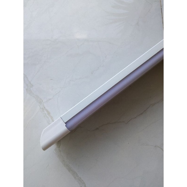 Đèn led bán nguyệt 1,2m 60W đầu vuông siêu sáng