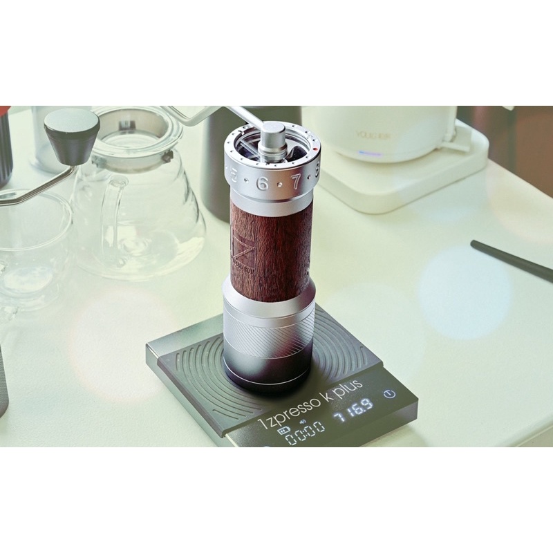 [GIÁ TỐT NHẤT] Cối xay cà phê 1Zpresso K-Plus màu gỗ nâu