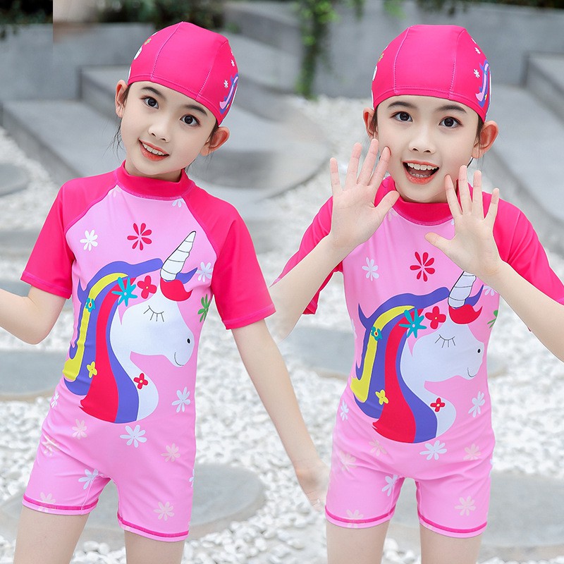 BỘ ĐỒ BƠI BÉ GÁI LIỀN THÂN HÌNH KỲ LÂN HỌA TIẾT 3D TẶNG KÈM NÓN