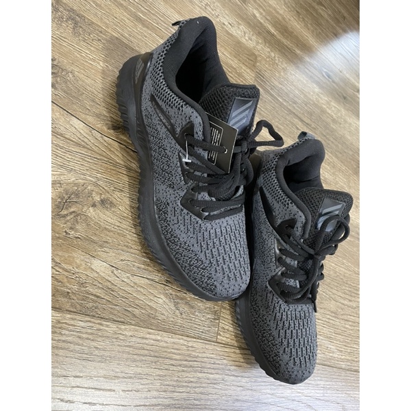 Giày thể thao new tag pass