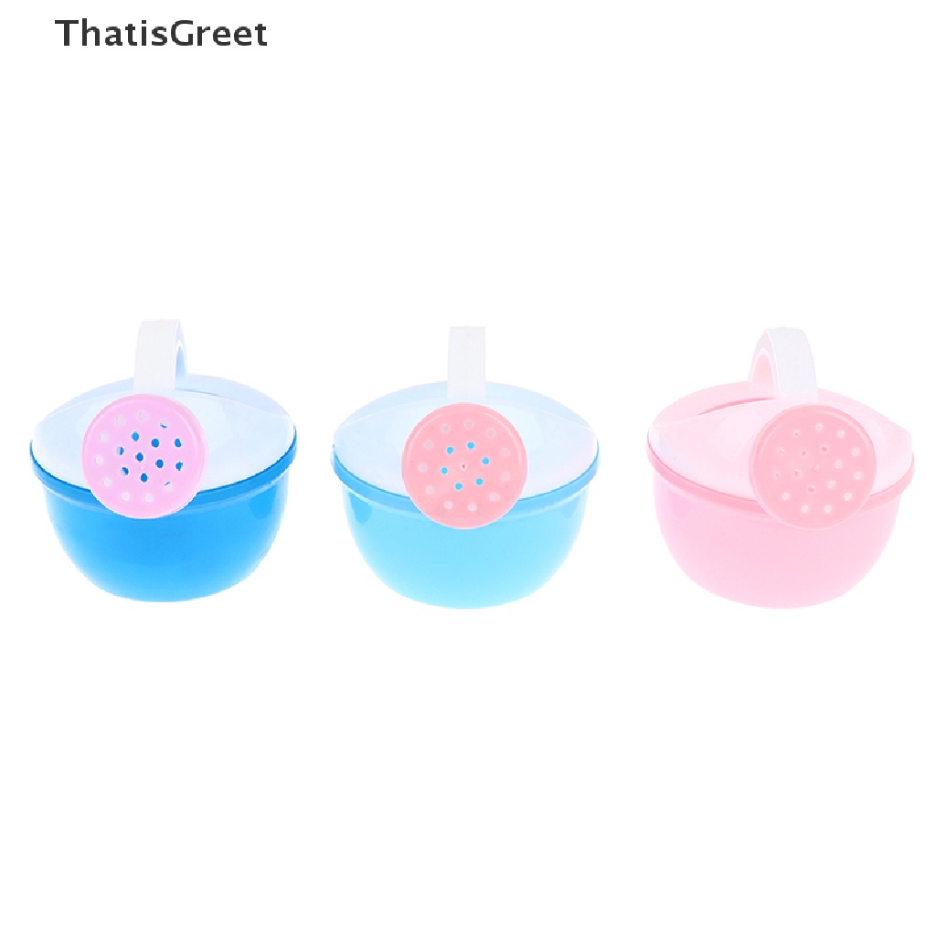 Bình Tưới Cây Bằng Nhựa Thiết Kế Màu Sắc Tươi Sáng