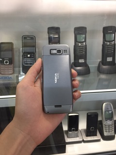 Nokia e52