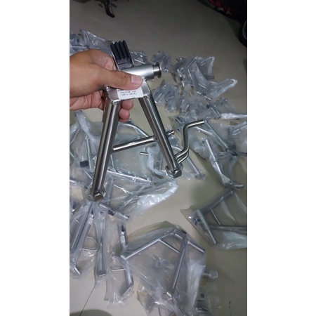 Chân chống nghiêng đứng inox 304 các dòng xe tặng lò xo