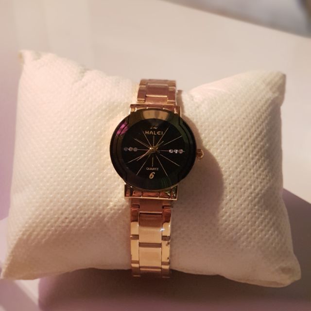 Đồng hồ Nữ HALEI dây vàng mặt đen sang trọng và cao cấp