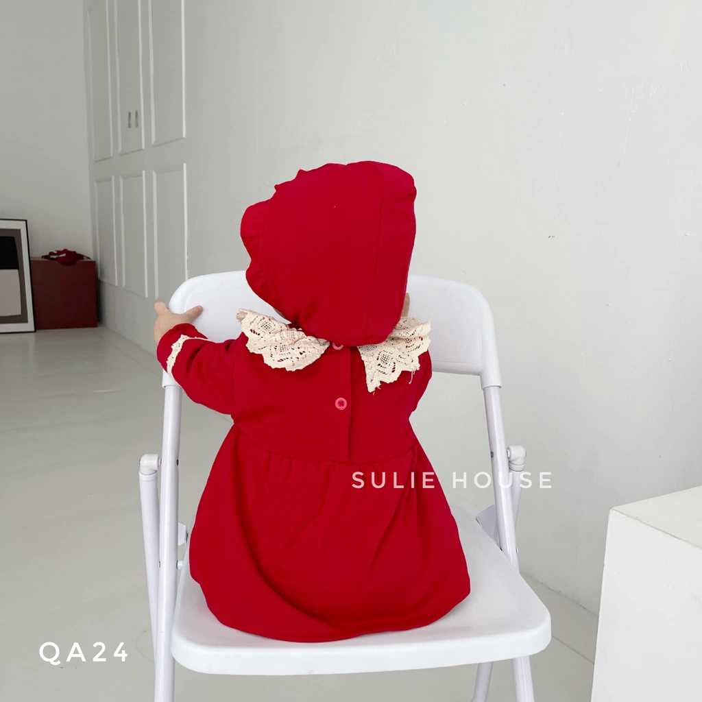 Váy đỏ ren ngực kèm mũ - QA24
