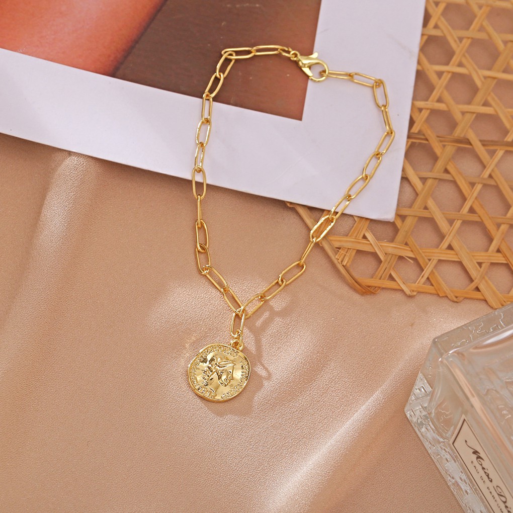 Vòng Tay Kim Loại Mặt Hình Chân Dung Cho Nữ