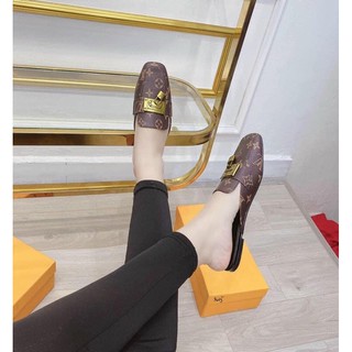 GIÀY SỤC KÈM KHOÁ L.V