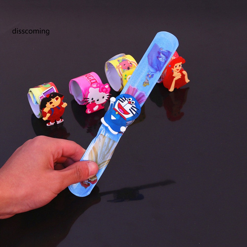 Vòng Tay Đèn Led Gắn Hình Nhân Vật Hoạt Hình Dễ Thương