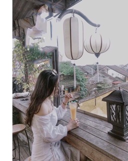 ĐẦM BẸT VAI TRẮNG ĐAN DÂY EO