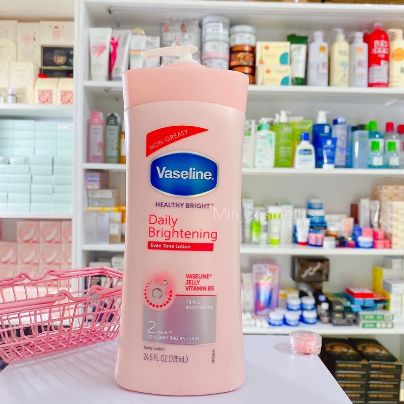 Sữa dưỡng thể trắng da Vaseline Daily Brightening 725ml