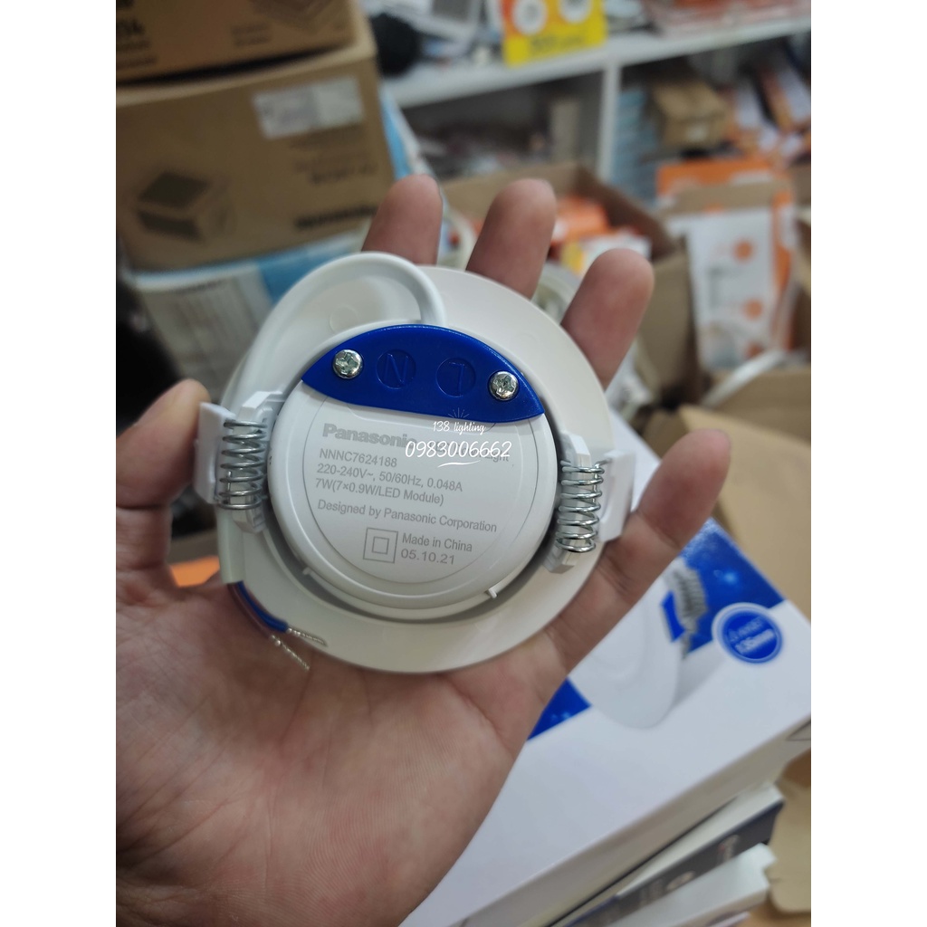 Đèn led âm trần chỉnh góc Panasonic 7w lỗ khoét 80 series DN góc chiếu 60 độ tạo điểm nhấn cho không gian .