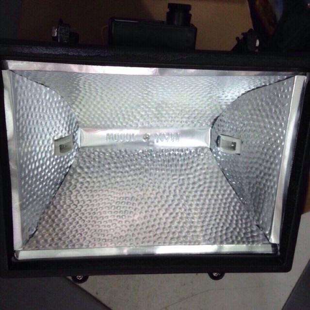 Đèn pha Halogen 1000w, đui R7S