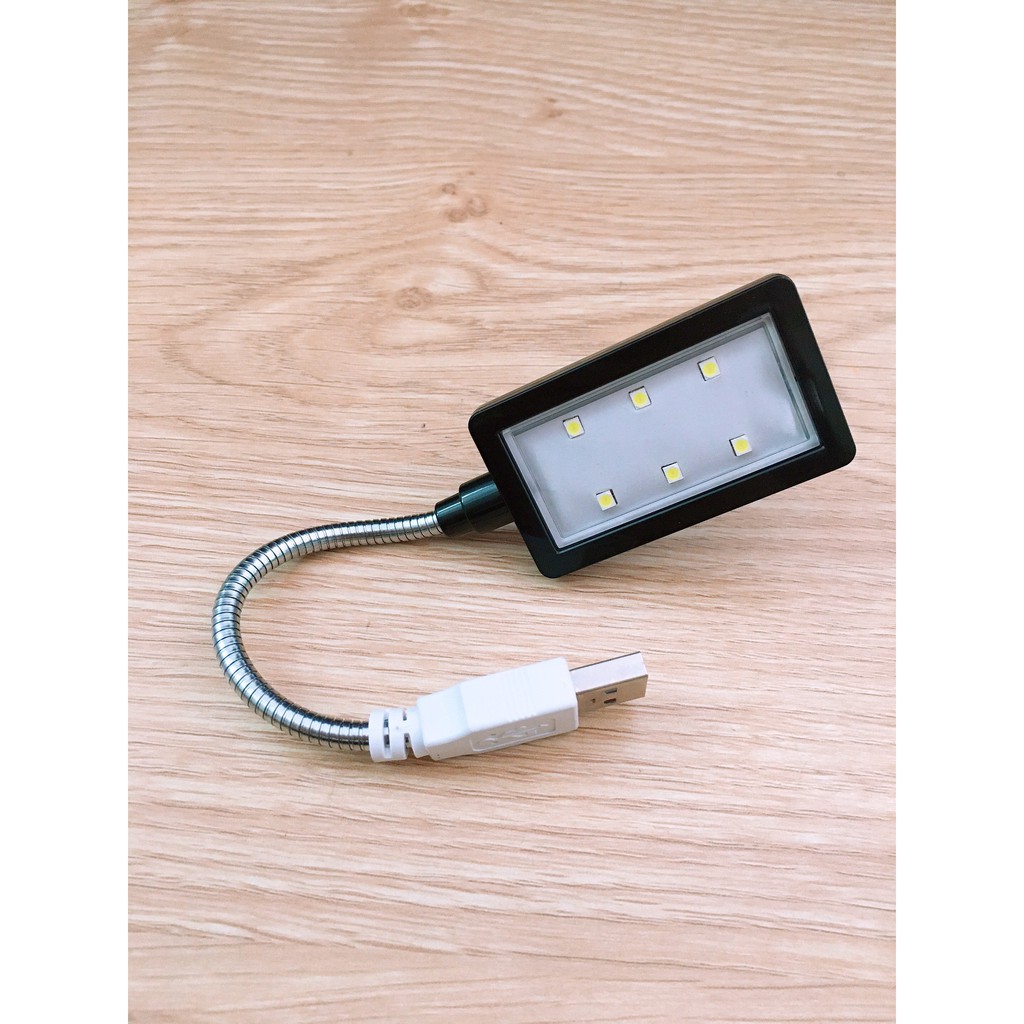 ĐÈN LED DẺO USB 6 BÓNG SIÊU SÁNG TÍCH HỢP CỔNG CẮM USB (giao mẫu ngẫu nhiên vuông hoặc tròn)