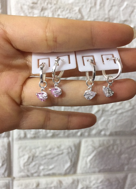 Khuyên tai thiên Nga nhỏ sát tai bạc ta