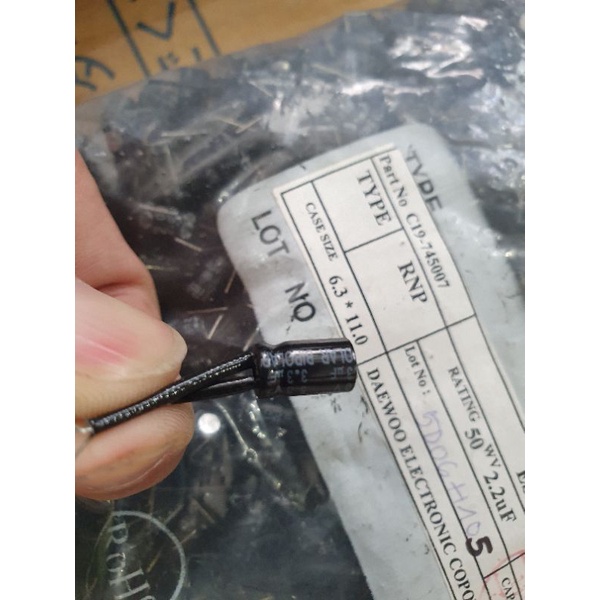 1 cái tụ cản lọc chép Bibolap 50v 2.2uf 3.3uf 2.7uf , 4.7uf