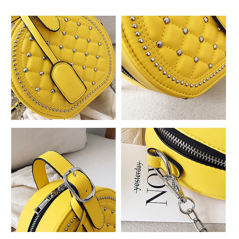 Túi đeo chéo IELGY kiểu dáng tròn đính đinh tán cá tính thời trang dành cho nữ