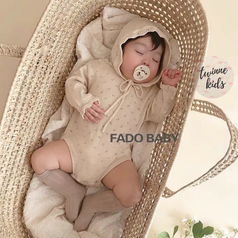 [Emma Baby] Bộ đồ liền thân kèm mũ, romper bodysuit em bé sơ sinh chất liệu len dệt kim bé gái từ 0-24 tháng