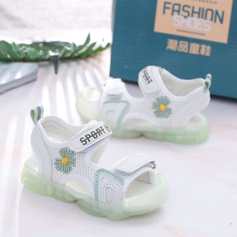 dép sandal bé gái đế dẻo N95