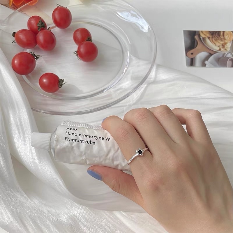 bông tai-dây chuyền nhẫn hoa mini nụ đen xinh xắn