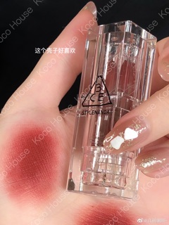 Son vỏ trong 3CE SOFT MATTE LIPSTICK CLEAR LAYER EDITION