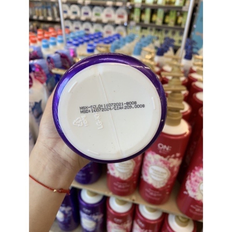 [ ON THE BODY] Sữa tắm nước hoa Hàn Quốc On The Body 1000ML