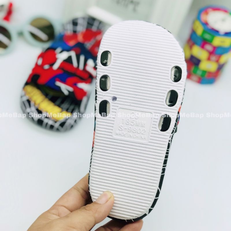 Dép lê người nhện 3D sắc nét loại cao cấp cho bé trai