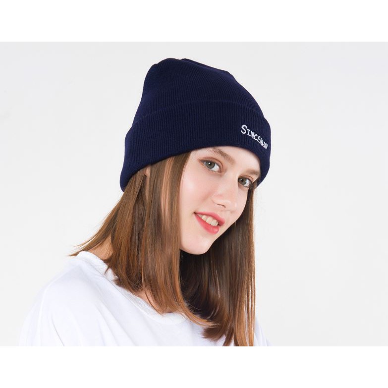 Mũ len phong cách Châu âu chữ thêu Hot 2019