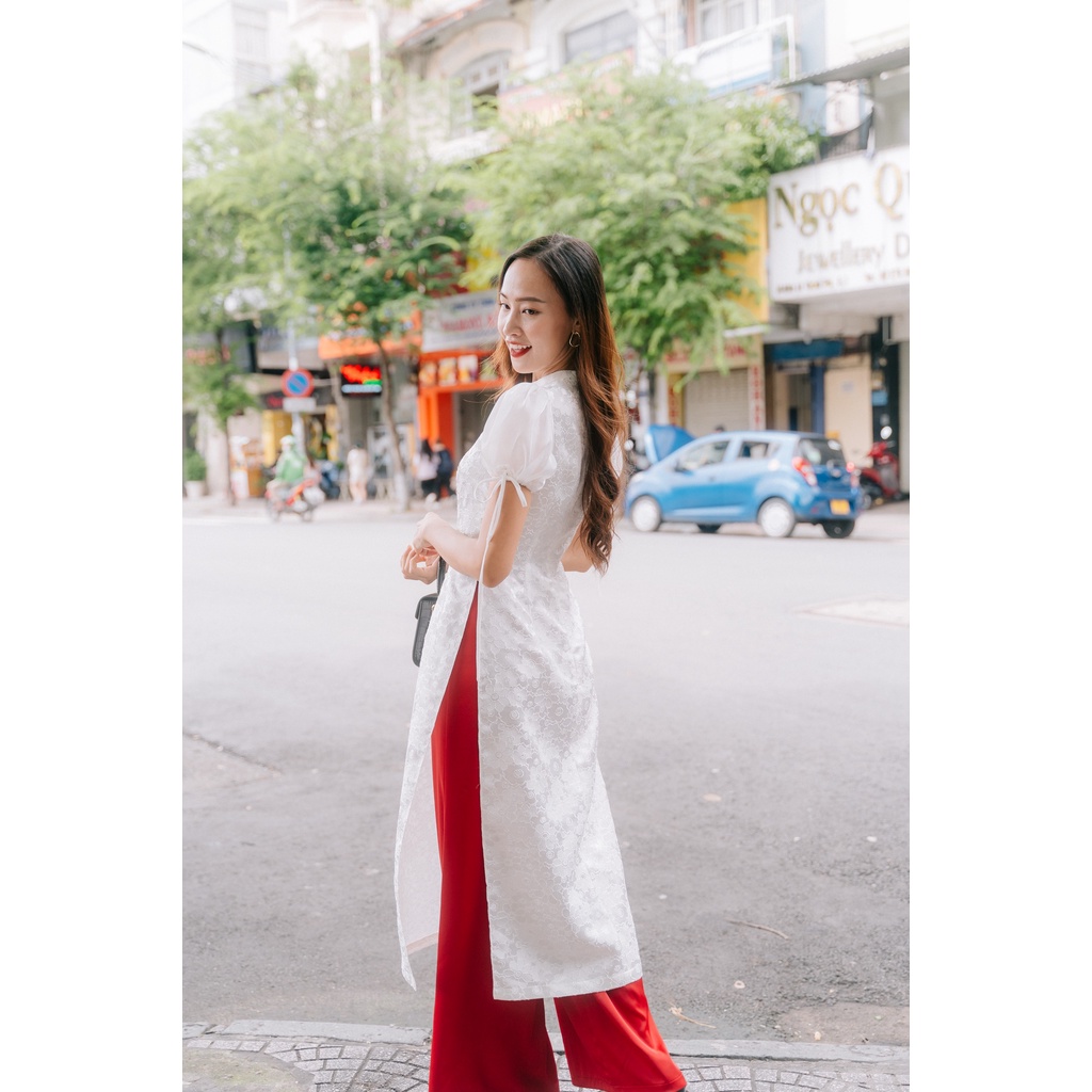 MINX - Áo Dài Gấm Hoa Thảo Chi