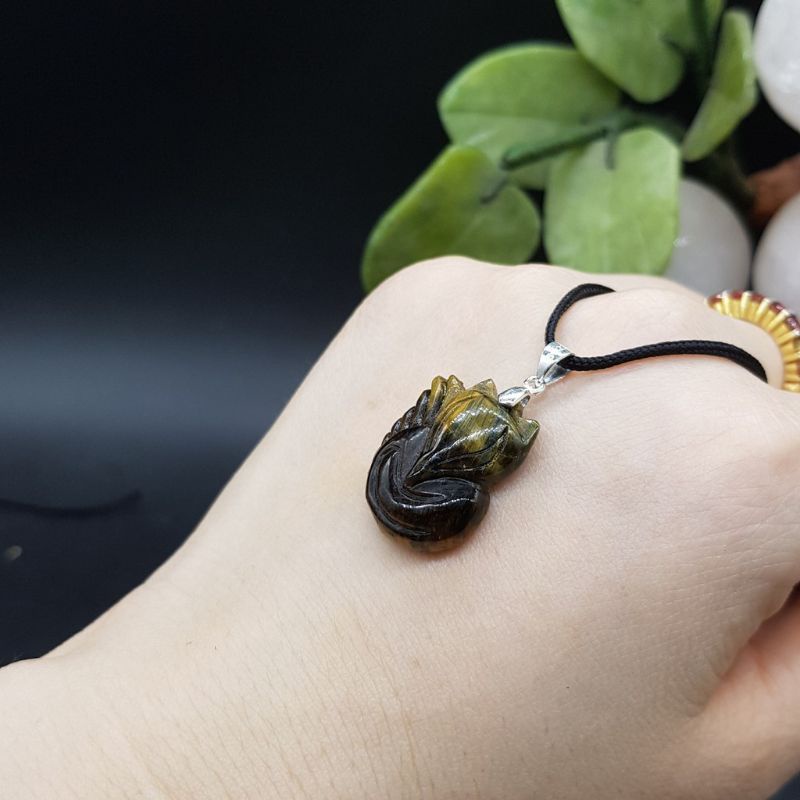 Mặt hồ ly cửu vĩ 9 đuôi đá T.A mắt hổ chế tác thủ công hoàn toàn tự nhiên nâu vàng mệnh thổ-kim